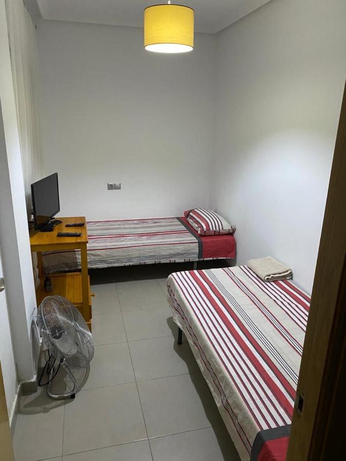 Cálida habitación para temporadas u ocasiones Torrevieja Esterno foto